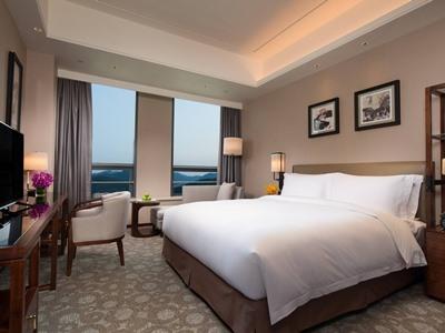 Ramada Jinan Hotell Exteriör bild